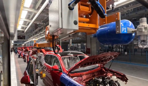 Togg Teknoloji Kampüsü'nün görüntüleri paylaşıldı: İşte üretim hattı